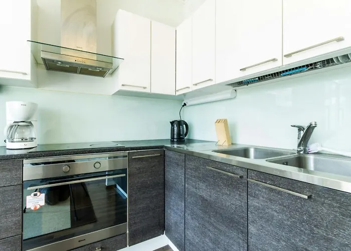 Spacious For 8 With Sauna Διαμέρισμα